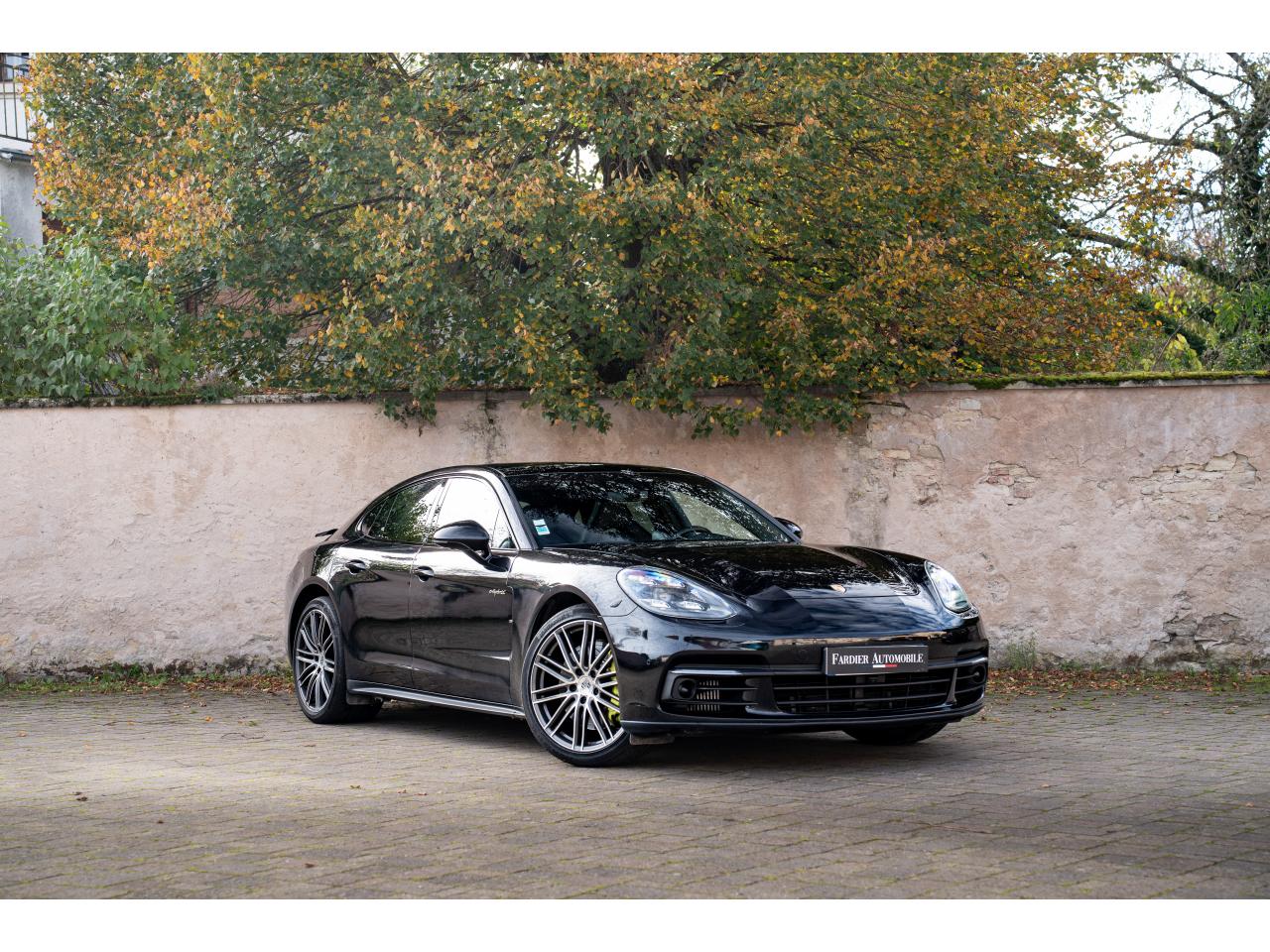 PORSCHE PANAMERA