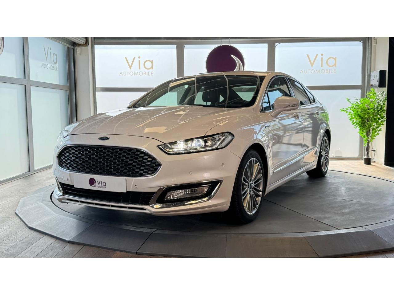 FORD MONDEO 2.0 iVCT Hybrid - 187 - BV CVT  2014 BERLINE Vignale PHASE 1