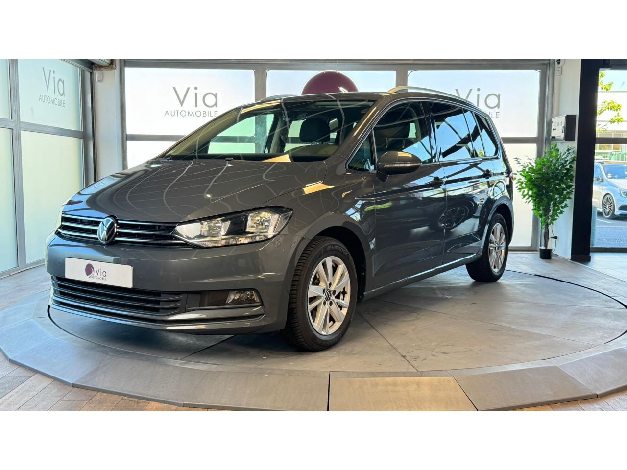 VOLKSWAGEN TOURAN 2.0 TDI SCR 150 - DSG 7 - Business Line - Entretien VW - Distribution OK - Camera de recul