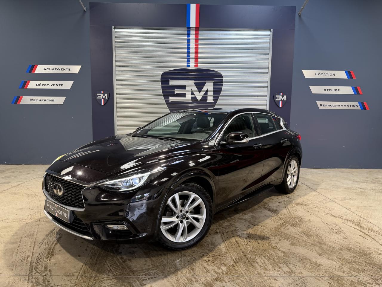 INFINITI Q30 1.6t - BV DCT BERLINE Premium