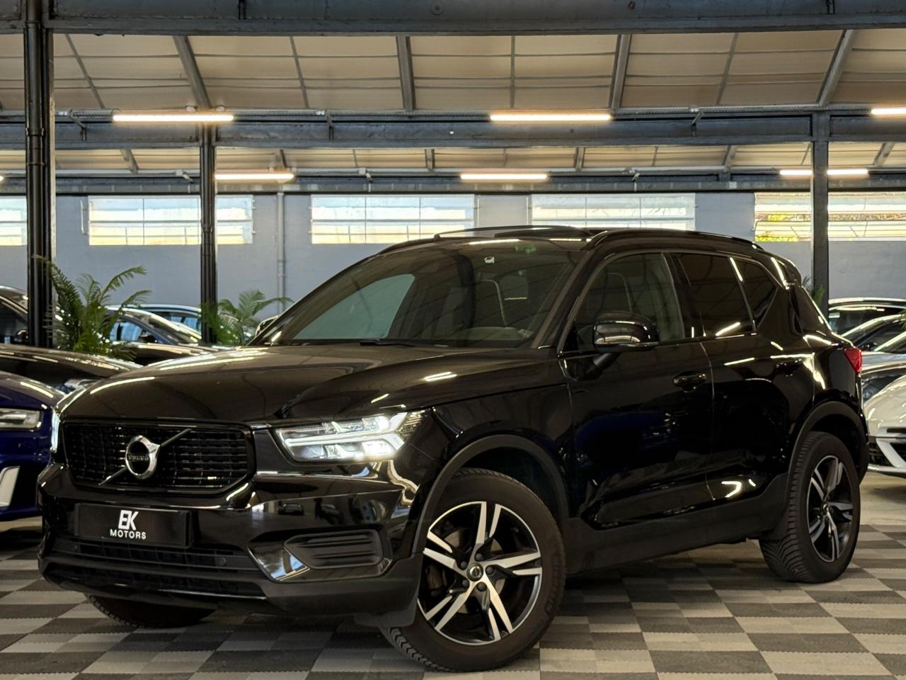 VOLVO XC40 T3 - 163 - BVA Geartronic  R-Design PHASE 1
