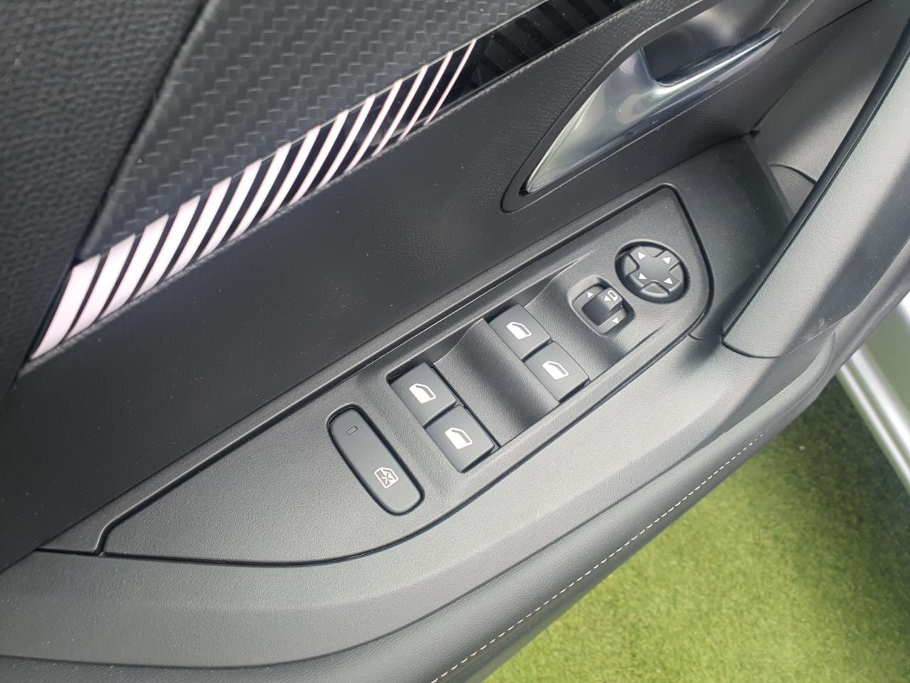 PEUGEOT 2008 1.2i Hybrid - 145 - BV e-DCS6  II  Allure PHASE 2