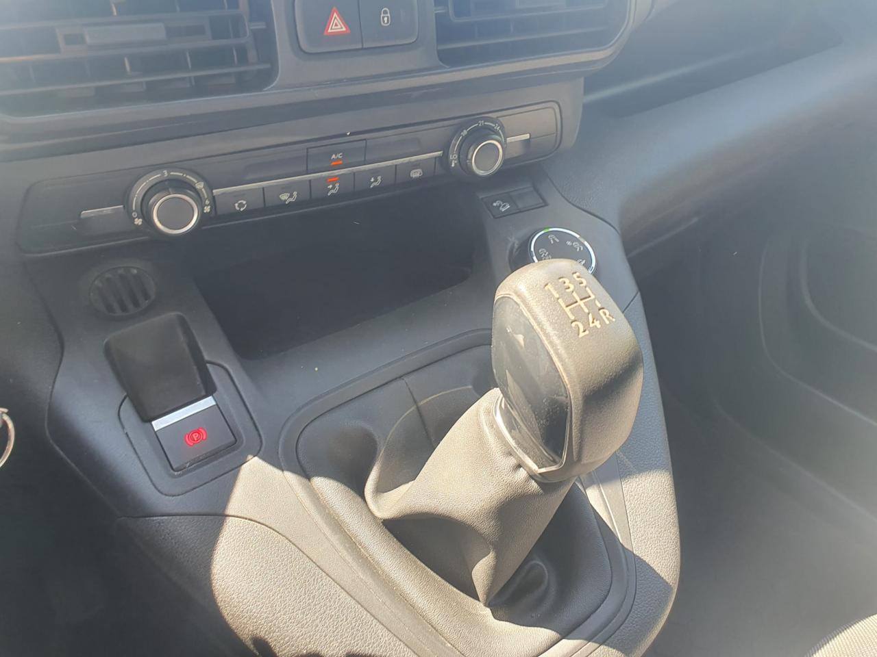 PEUGEOT PARTNER Standard 650KG 1.5 BlueHDi S&S - 100  3 PL  PHASE 1