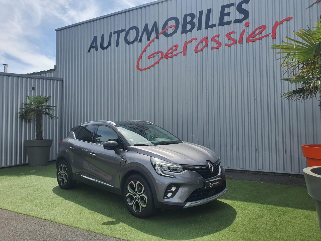 RENAULT CAPTUR