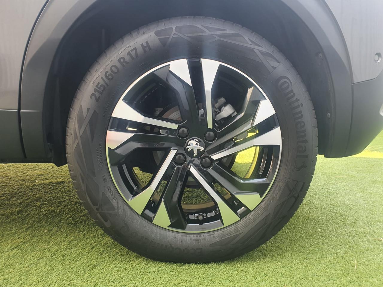 PEUGEOT 2008 1.5 BlueHDi S&S - 130 - BV EAT8  II GT TOIT OUVRANT