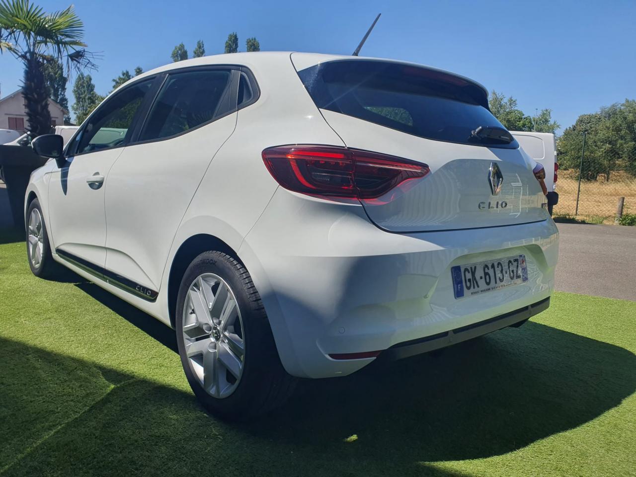 RENAULT CLIO 1.6 E-Tech Hybride - 140 - BVA multi-modes - V Business