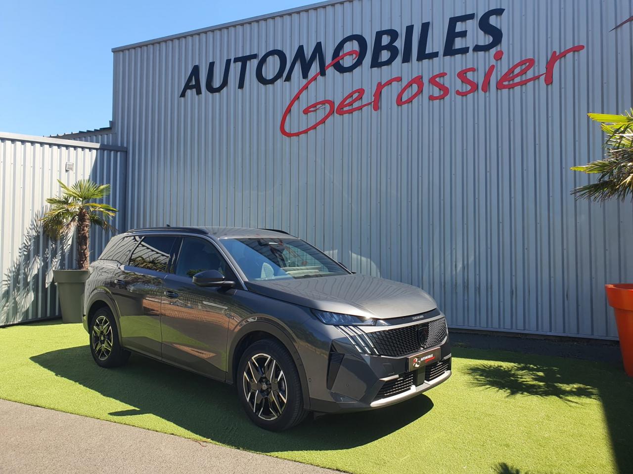 PEUGEOT 5008