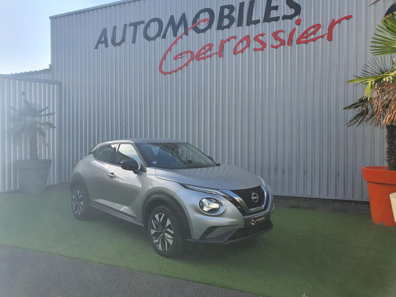 NISSAN JUKE