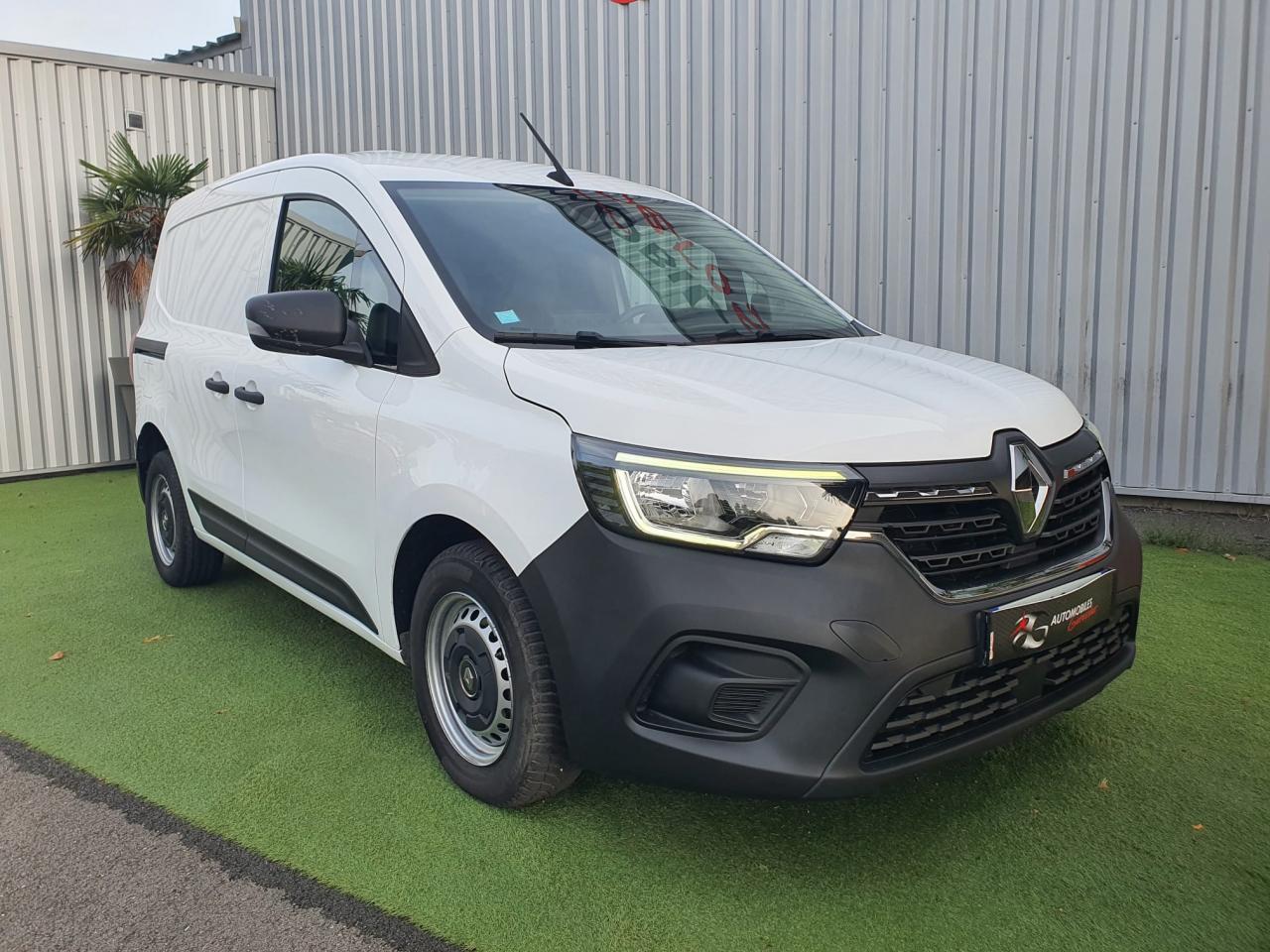 RENAULT KANGOO L1 1.5 Blue dCi - 95  III VAN L1 Grand Confort 3 PL
