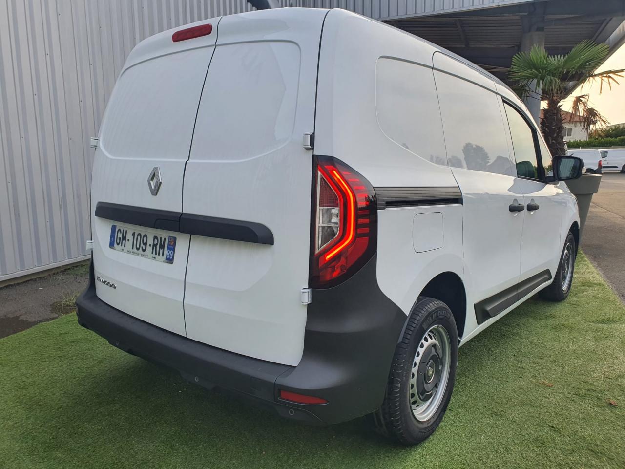 RENAULT KANGOO L1 1.5 Blue dCi - 95  III VAN L1 Grand Confort 3 PL