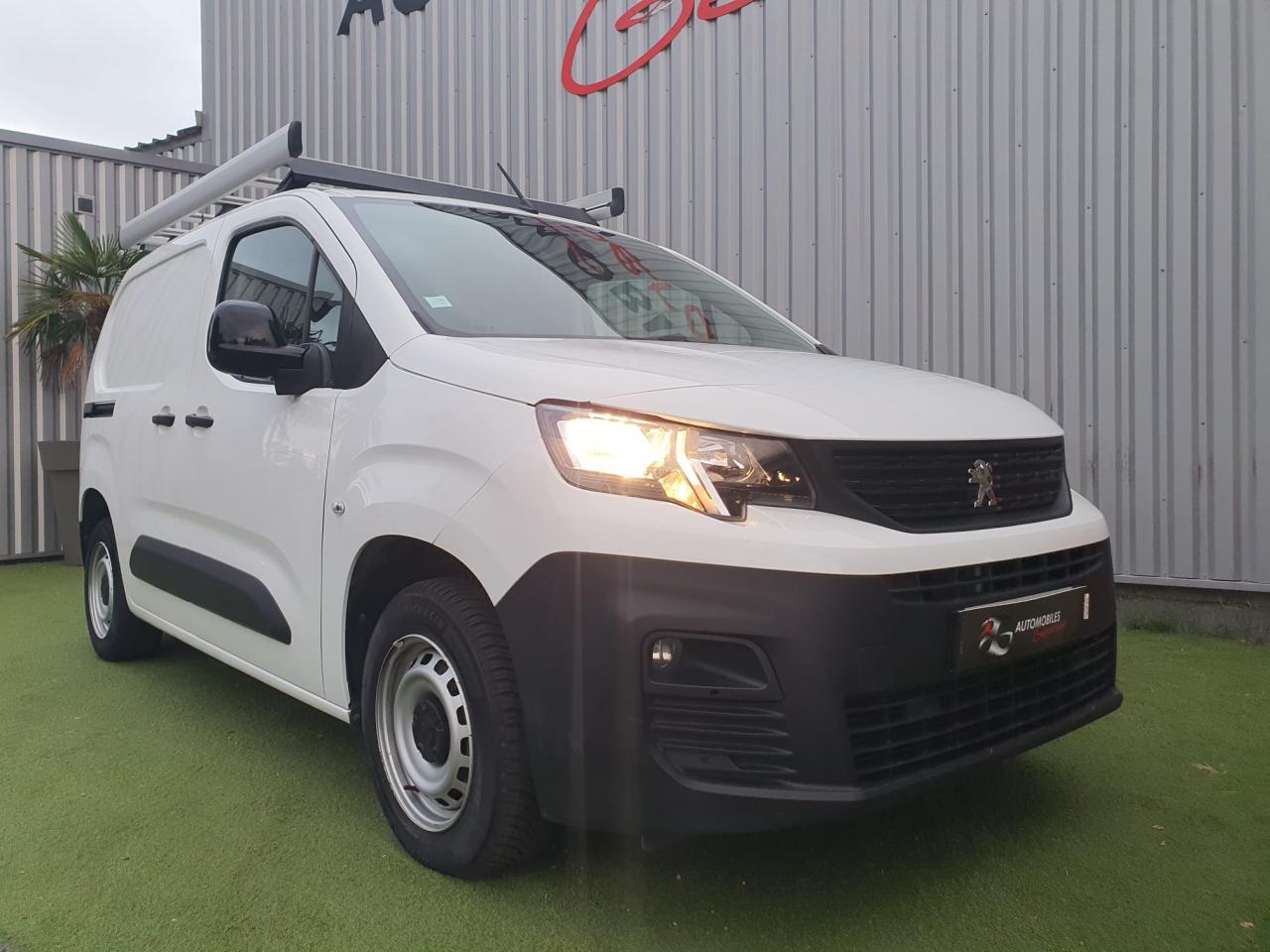 PEUGEOT PARTNER 650KG 1.5 BlueHDi S&S - 100  III  Asphalt  3 PL