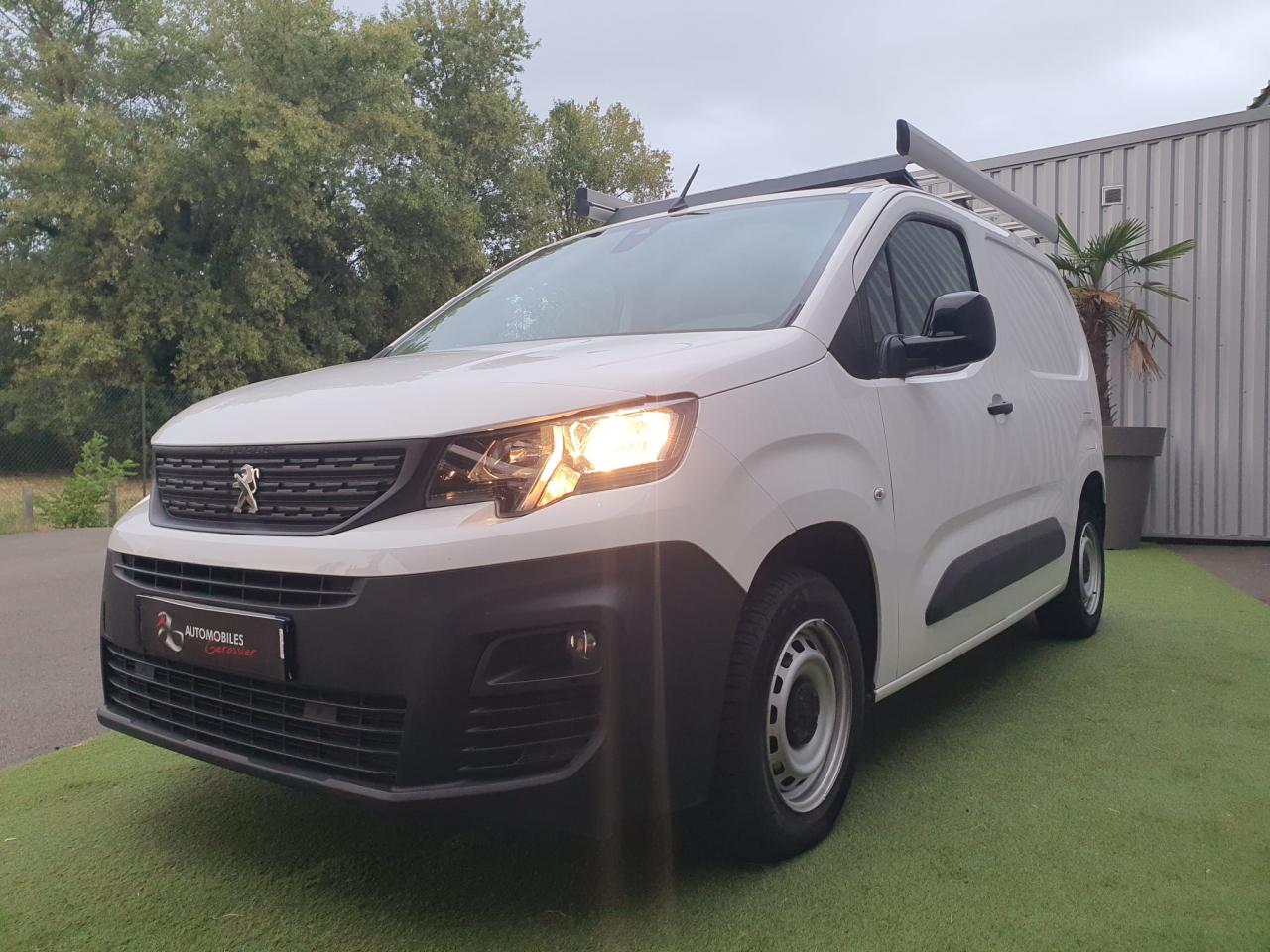 PEUGEOT PARTNER 650KG 1.5 BlueHDi S&S - 100  III  Asphalt  3 PL
