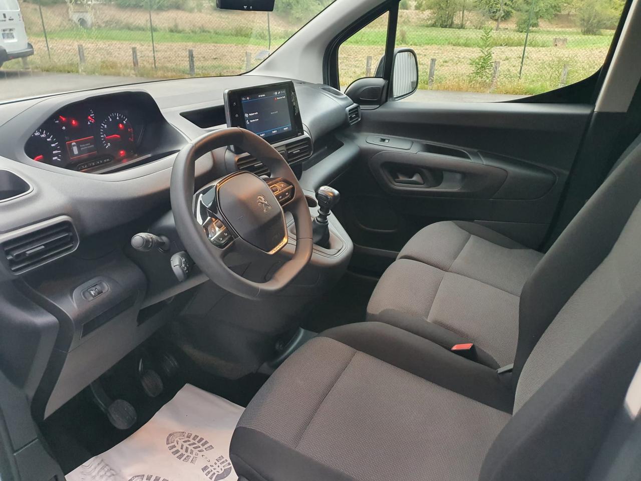PEUGEOT PARTNER 650KG 1.5 BlueHDi S&S - 100  III  Asphalt  3 PL