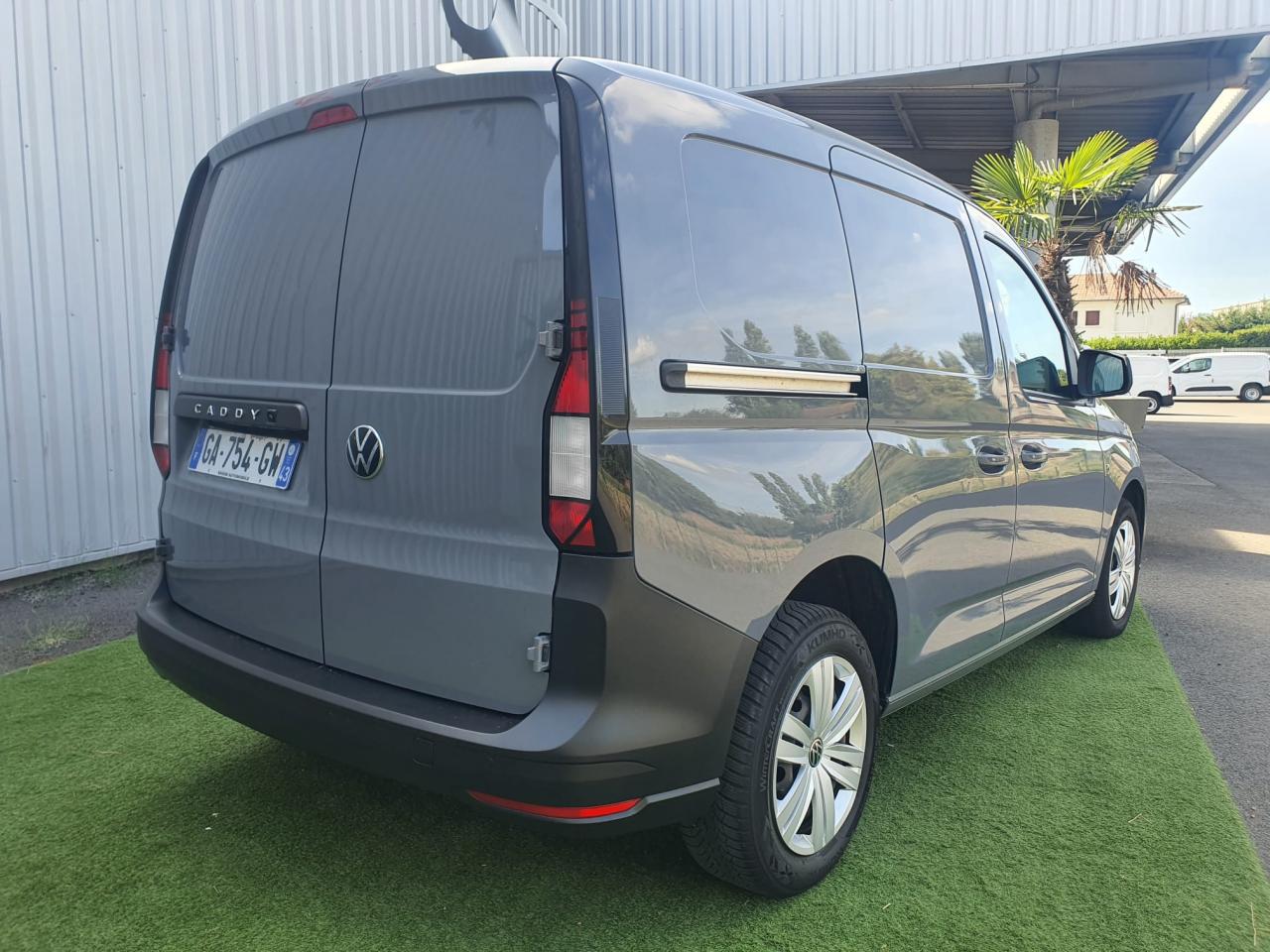 VOLKSWAGEN CADDY 2.0 16V TDI - 102 Business 1st Edition