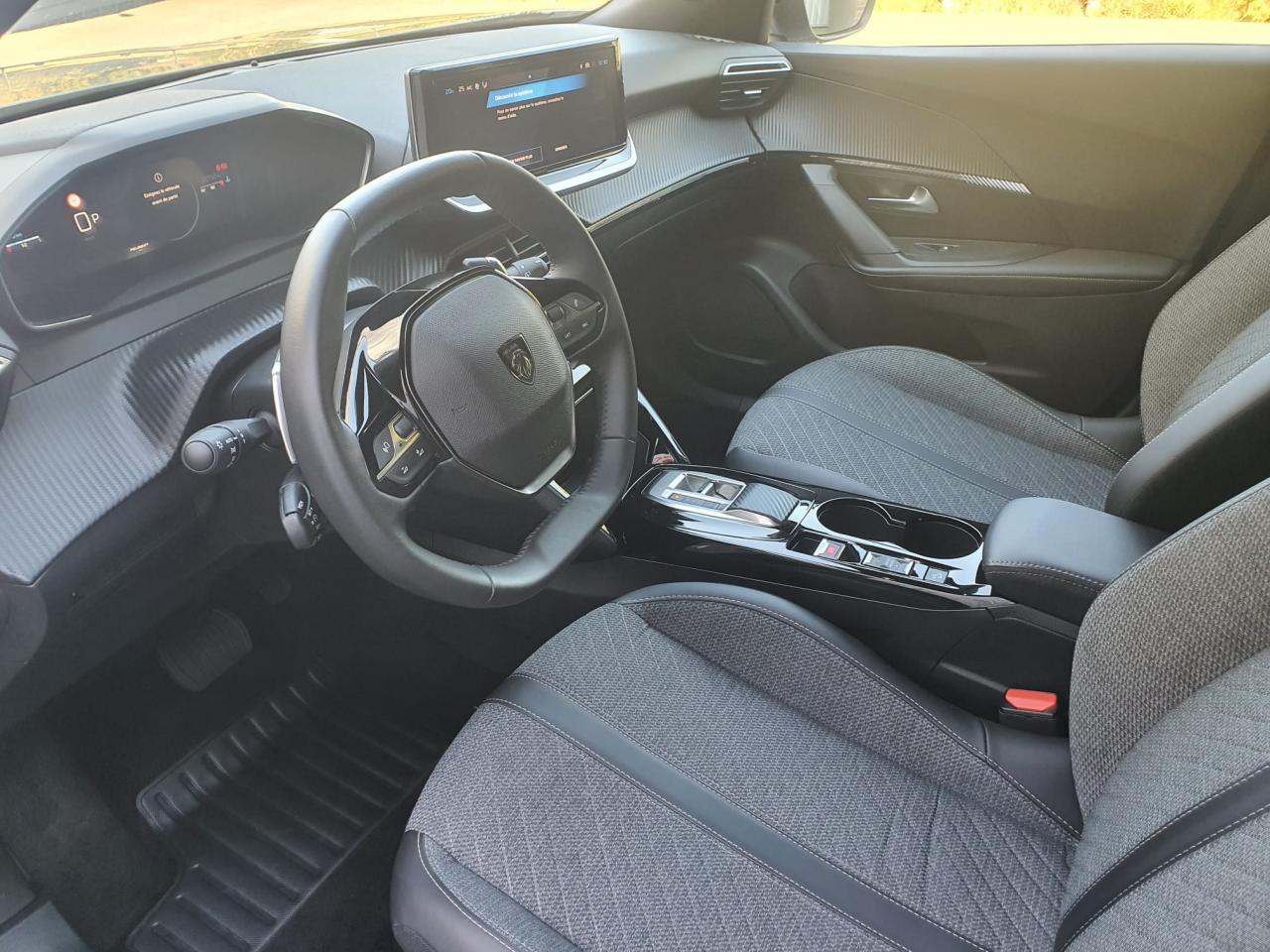 PEUGEOT 2008 1.5 BlueHDi S&S - 130 - BV EAT8  II Allure PHASE 2