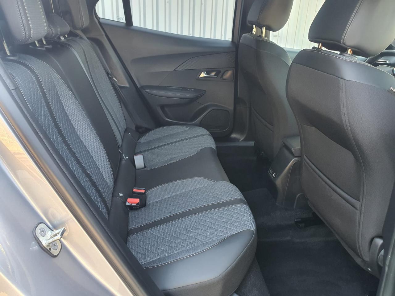 PEUGEOT 2008 1.5 BlueHDi S&S - 130 - BV EAT8  II Allure PHASE 2