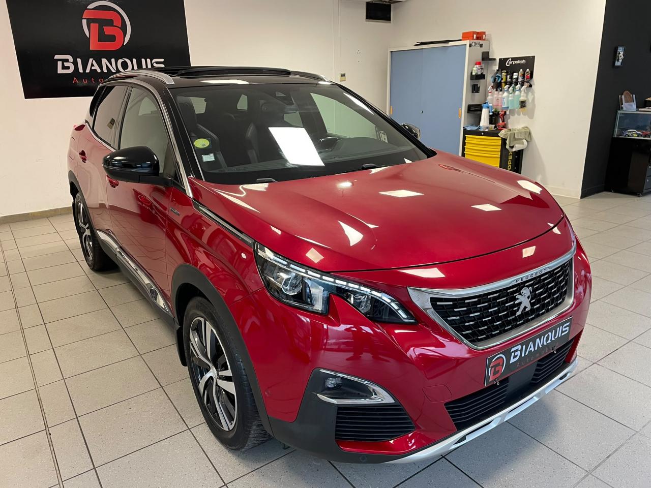 PEUGEOT 3008