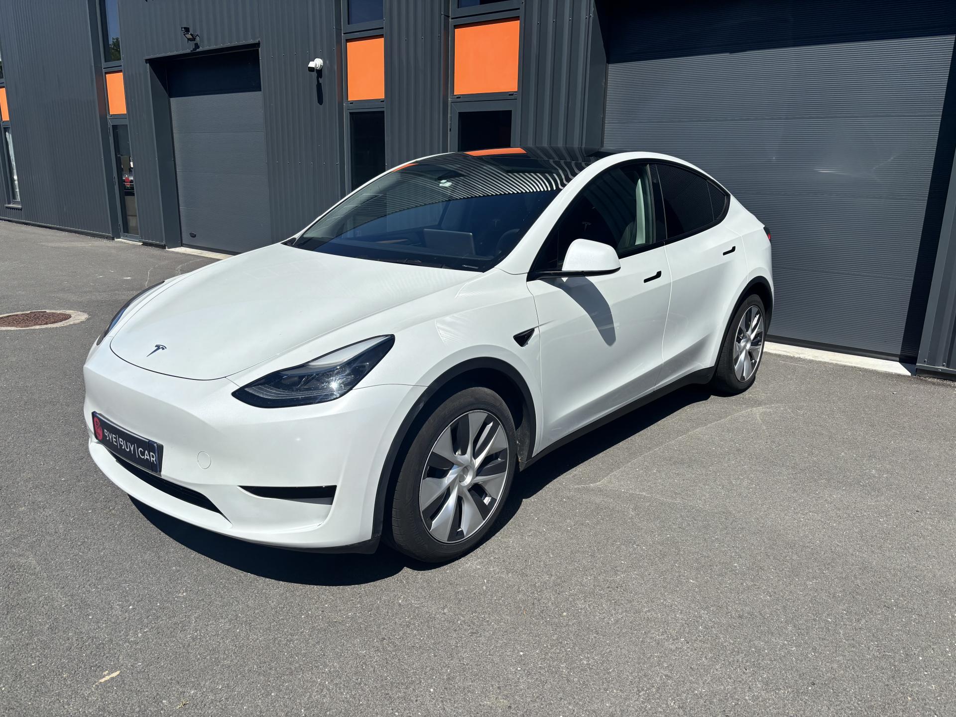TESLA MODEL Y RWD  Standard PHASE 1