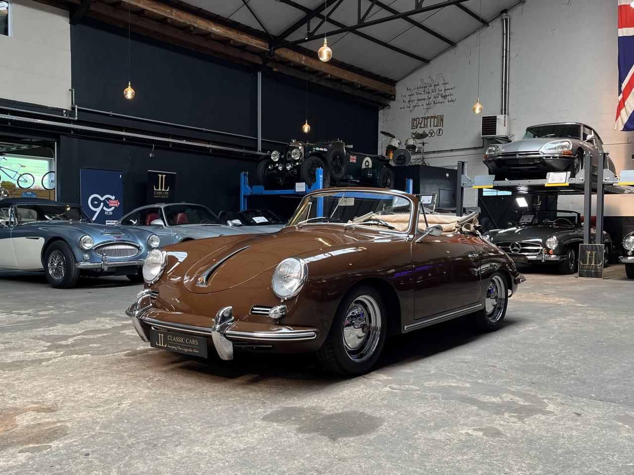 PORSCHE 356B