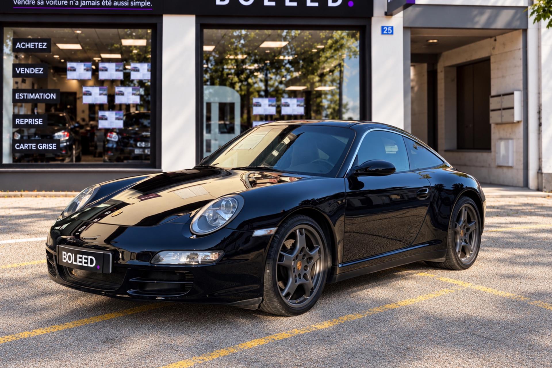 PORSCHE 911