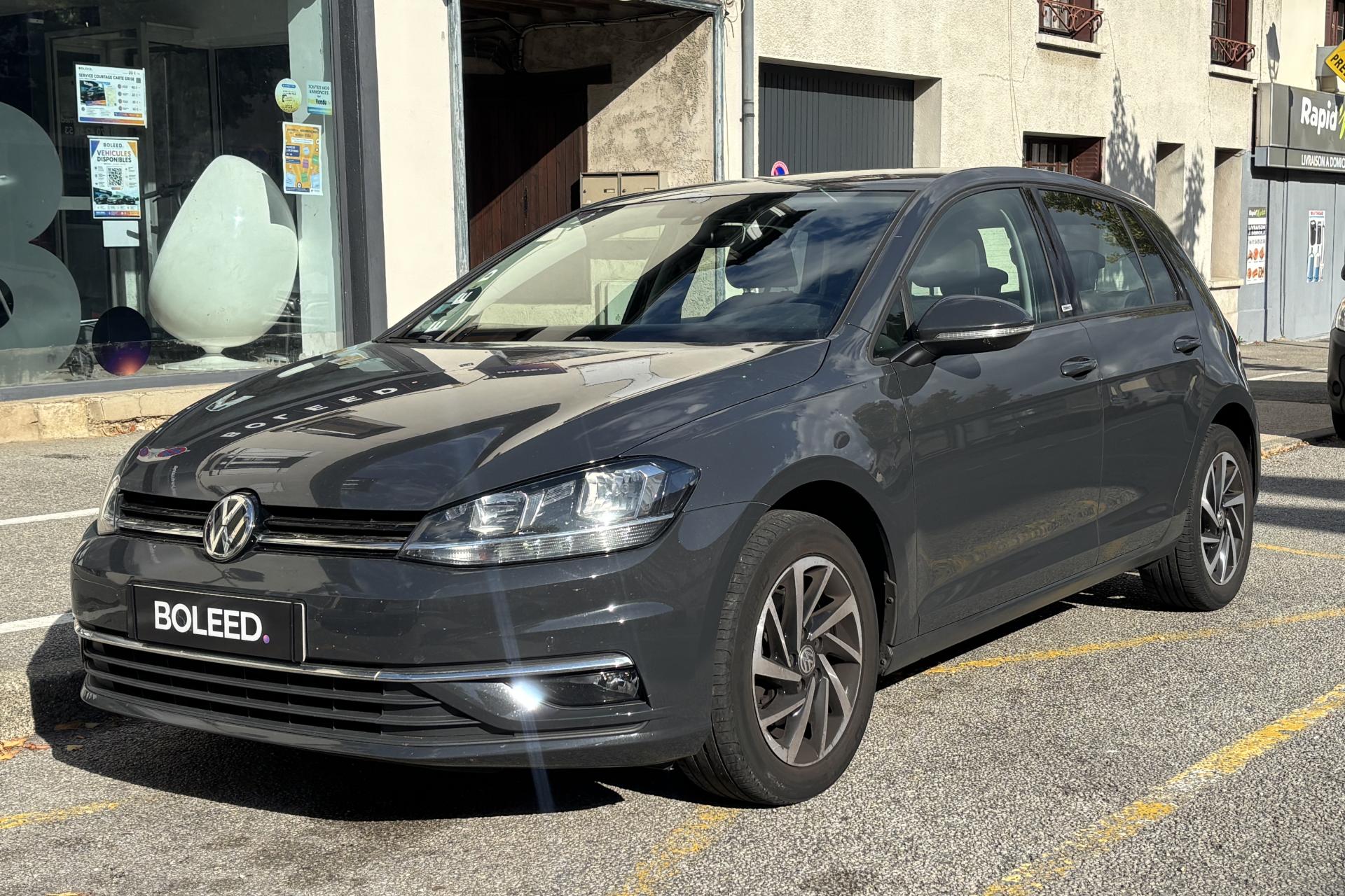 VOLKSWAGEN GOLF