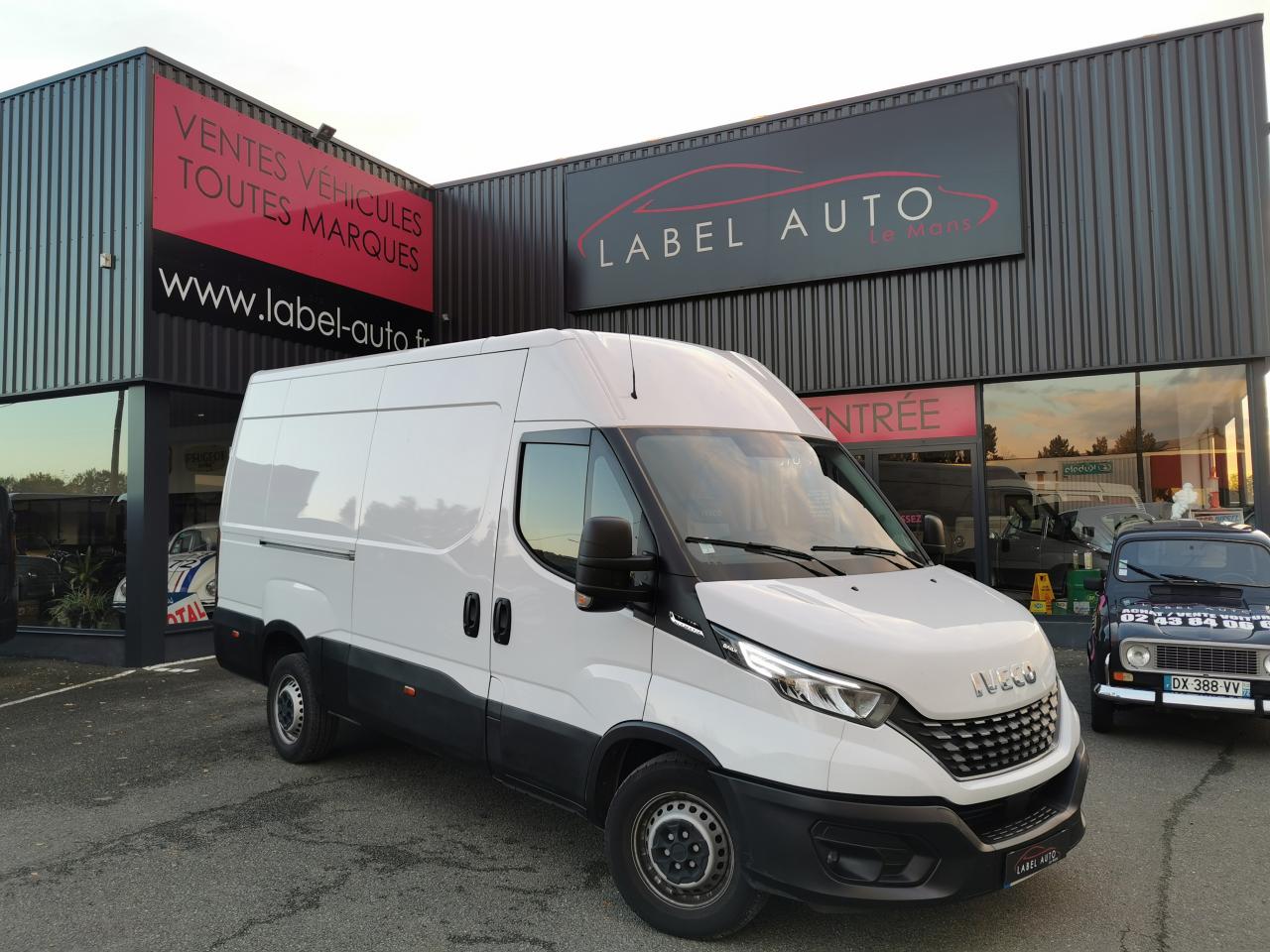 IVECO DAILY HI-MATIC 35 S 14 V12