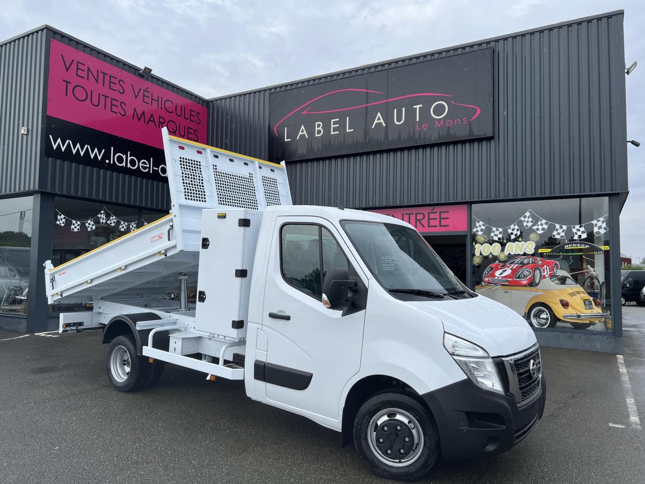 NISSAN INTERSTAR 165CH 3T5 BENNE COFFRE 2.3 DCI