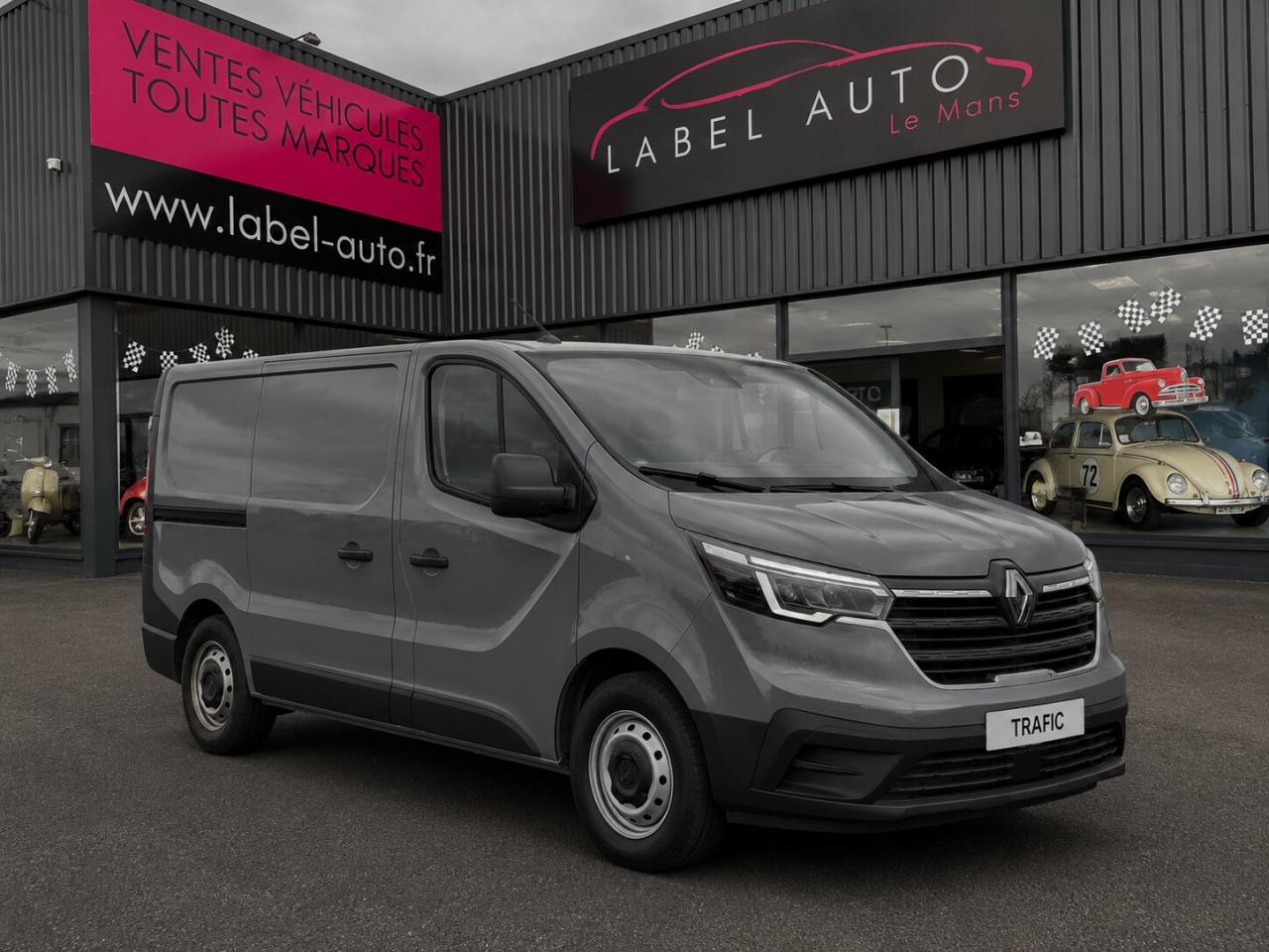 RENAULT TRAFIC