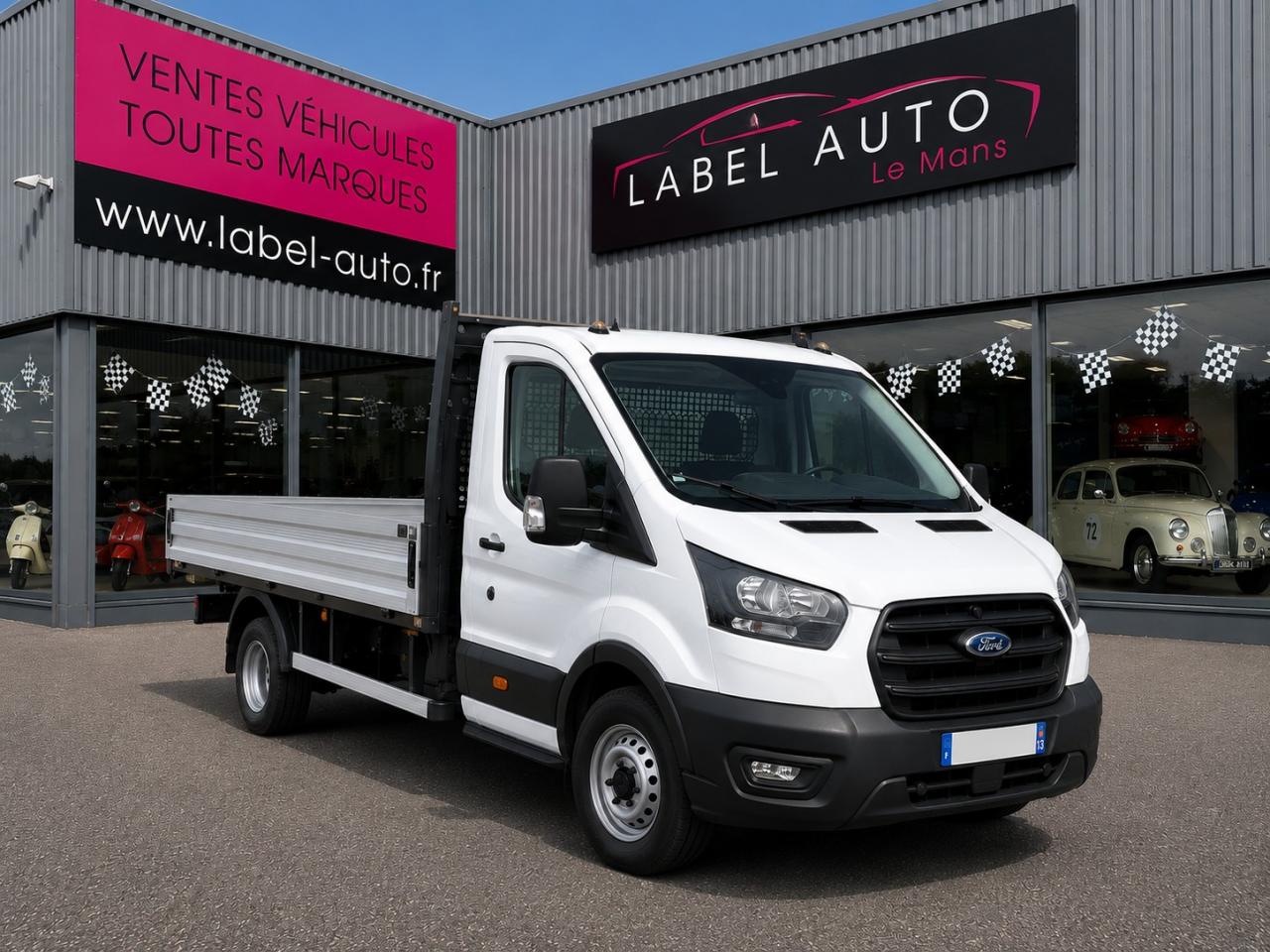 FORD TRANSIT 3T5 L4 PLATEAU 2.0 ECOBLUE 130CH ROUES JUMELEES