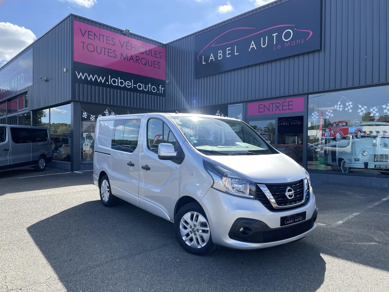 NISSAN NV300