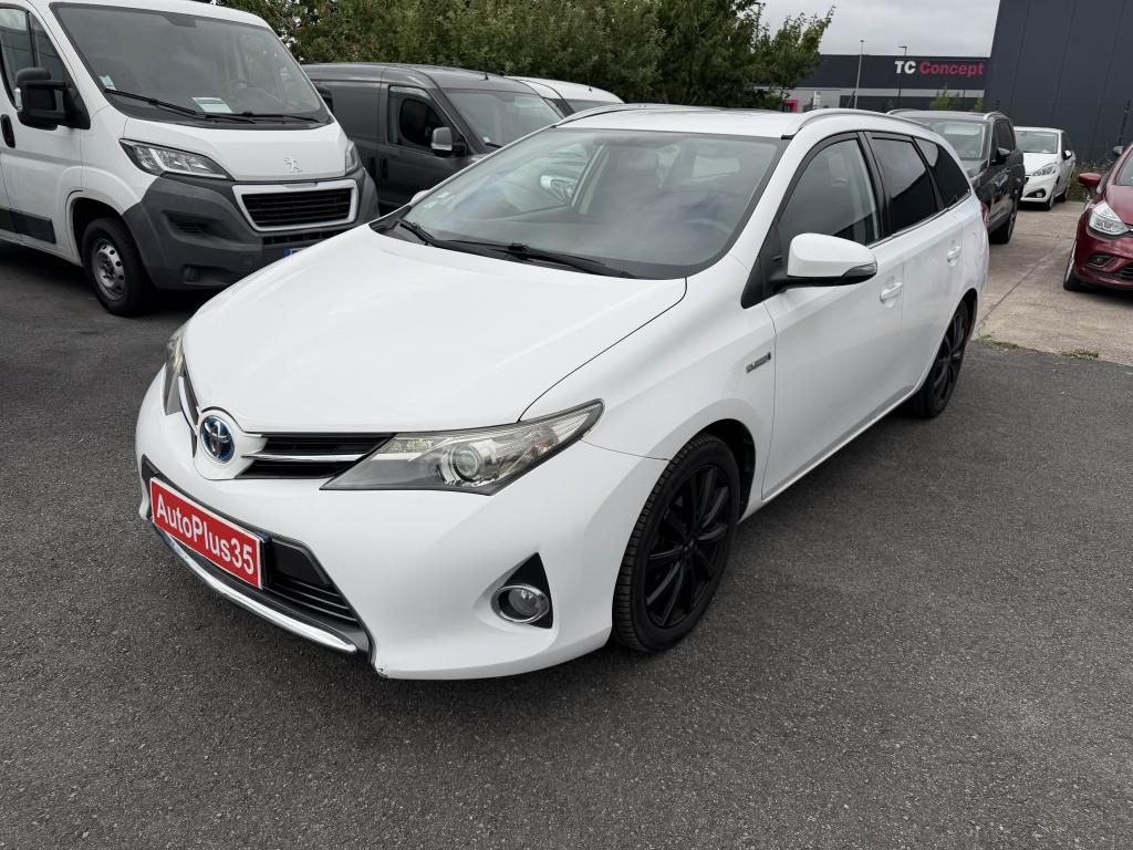 TOYOTA AURIS Touring Sports Hybride 136h - BV CVT  II TOURING SPORTS 2013 BREAK Dynamic PHASE 1