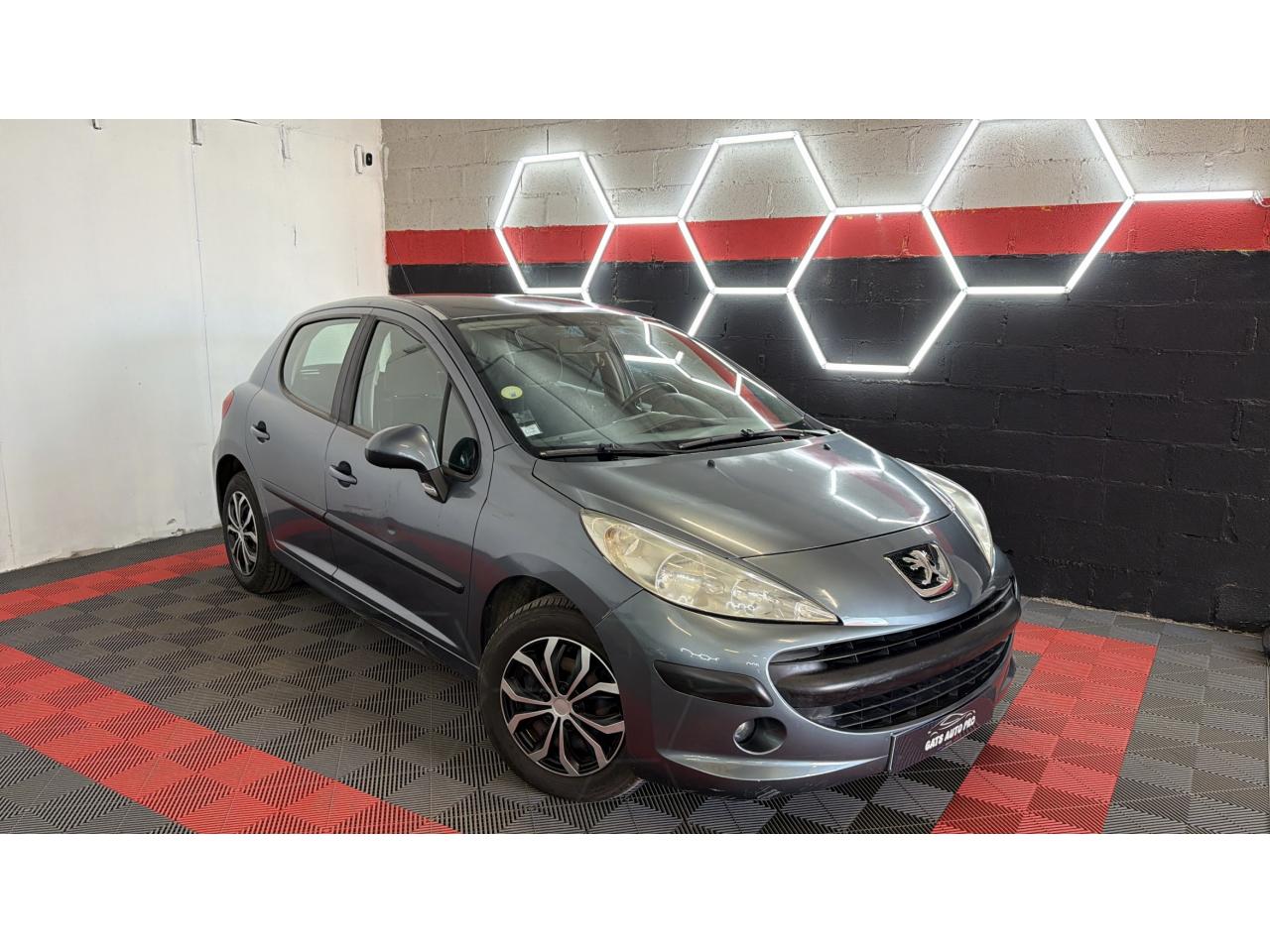 PEUGEOT 207