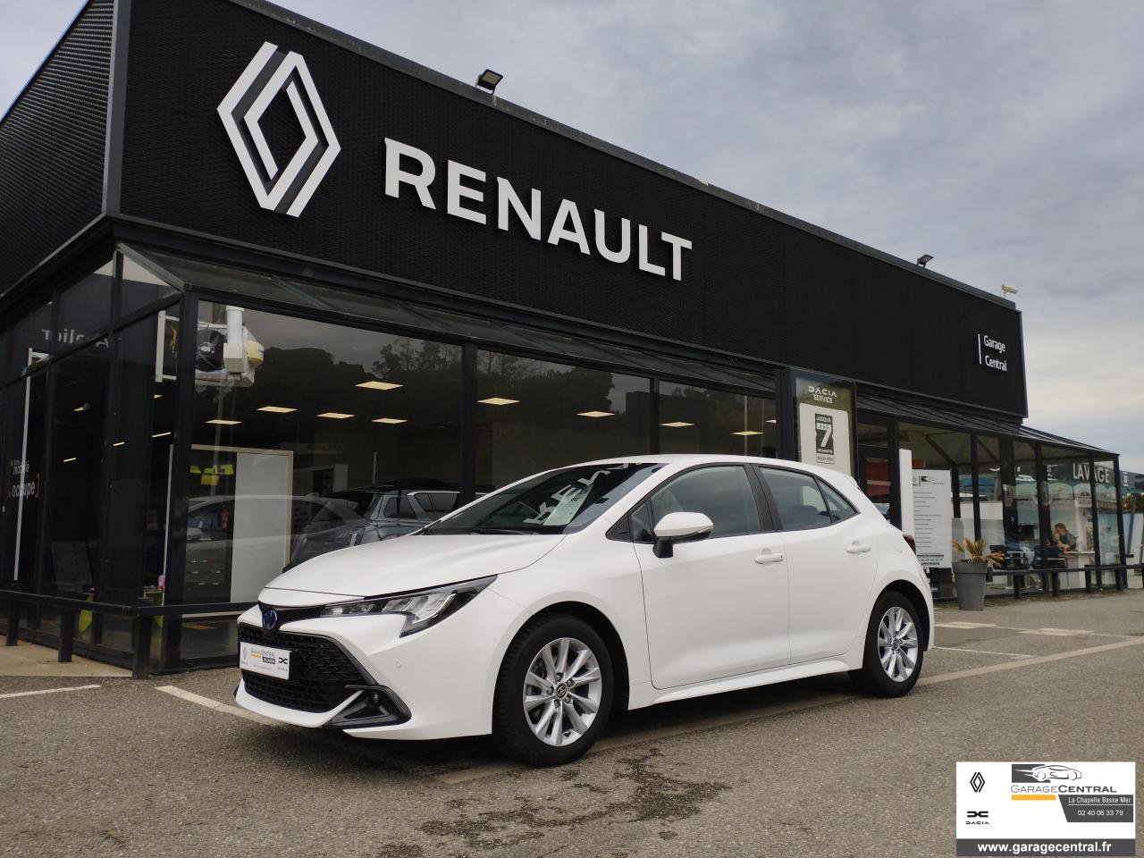 TOYOTA COROLLA 1.8 Hybrid 140 - BV e-CVT  2019 BERLINE Dynamic Business + Programme \'Beyond Zero Acade