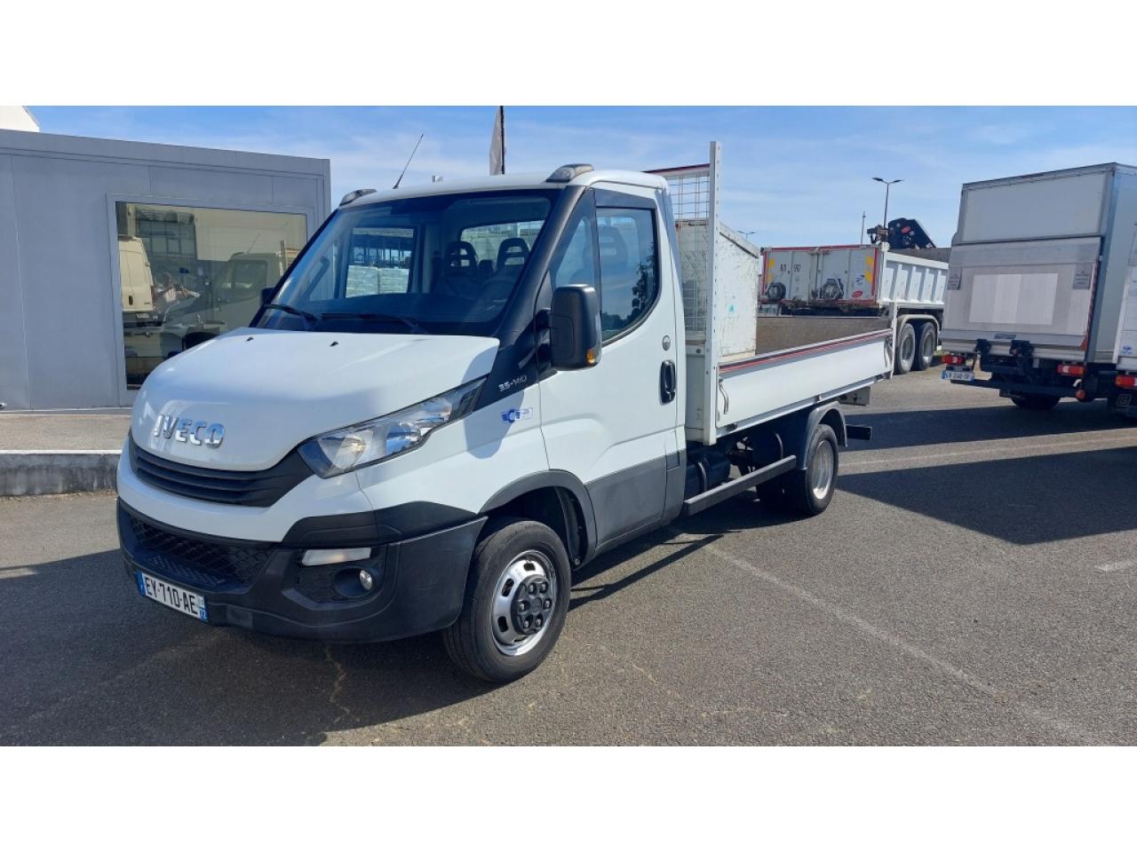 IVECO DAILY 35C14 2L3 Benne arrière avec Coffre
