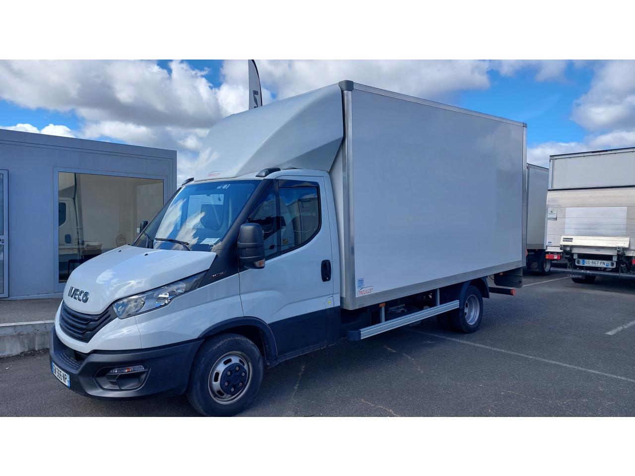 IVECO DAILY 35C16 3L Caisse Déménagement 20 m3 + Hayon élévateur