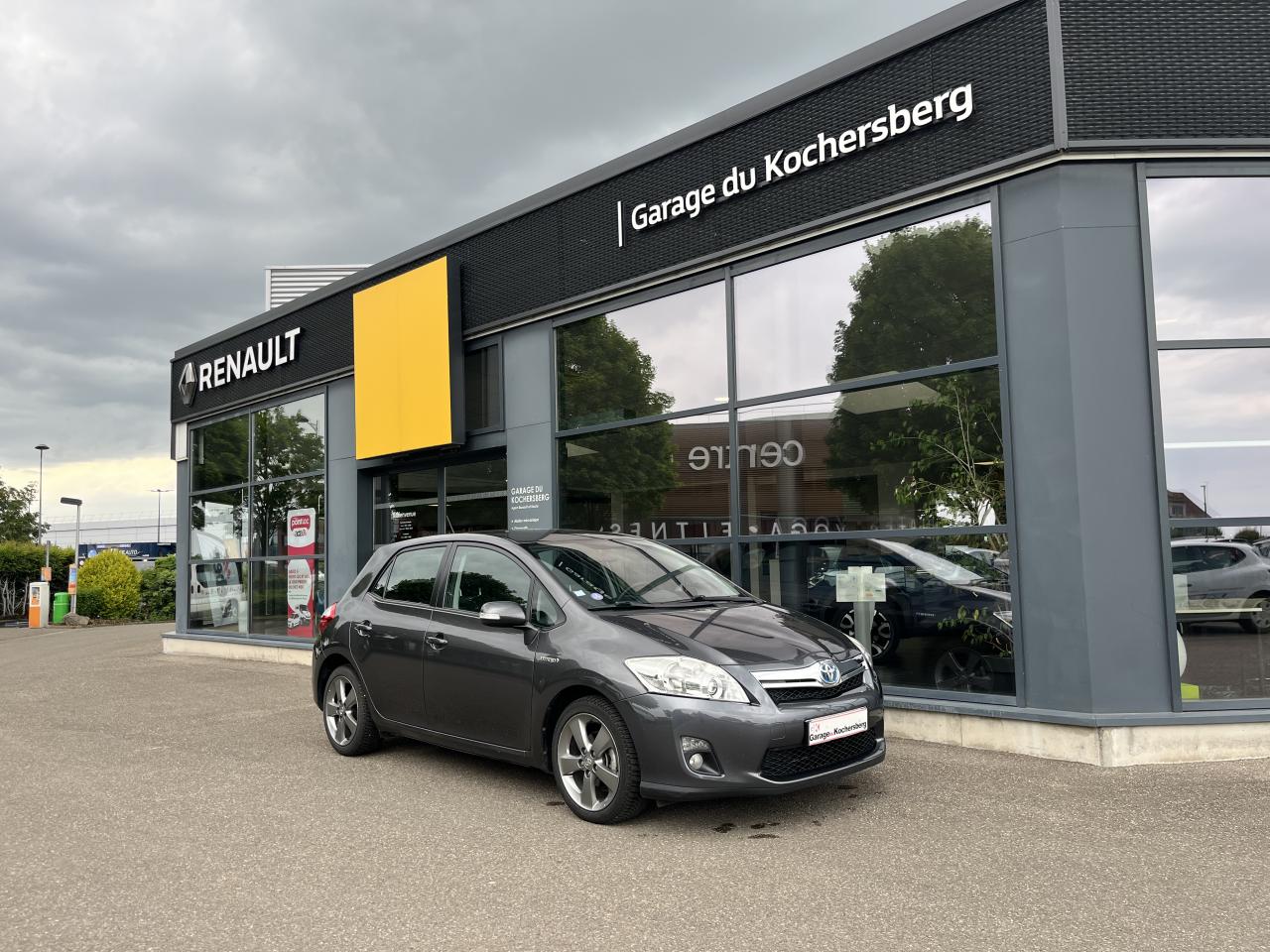 TOYOTA AURIS 1.8i Hybrid 136h - BV - Millenium