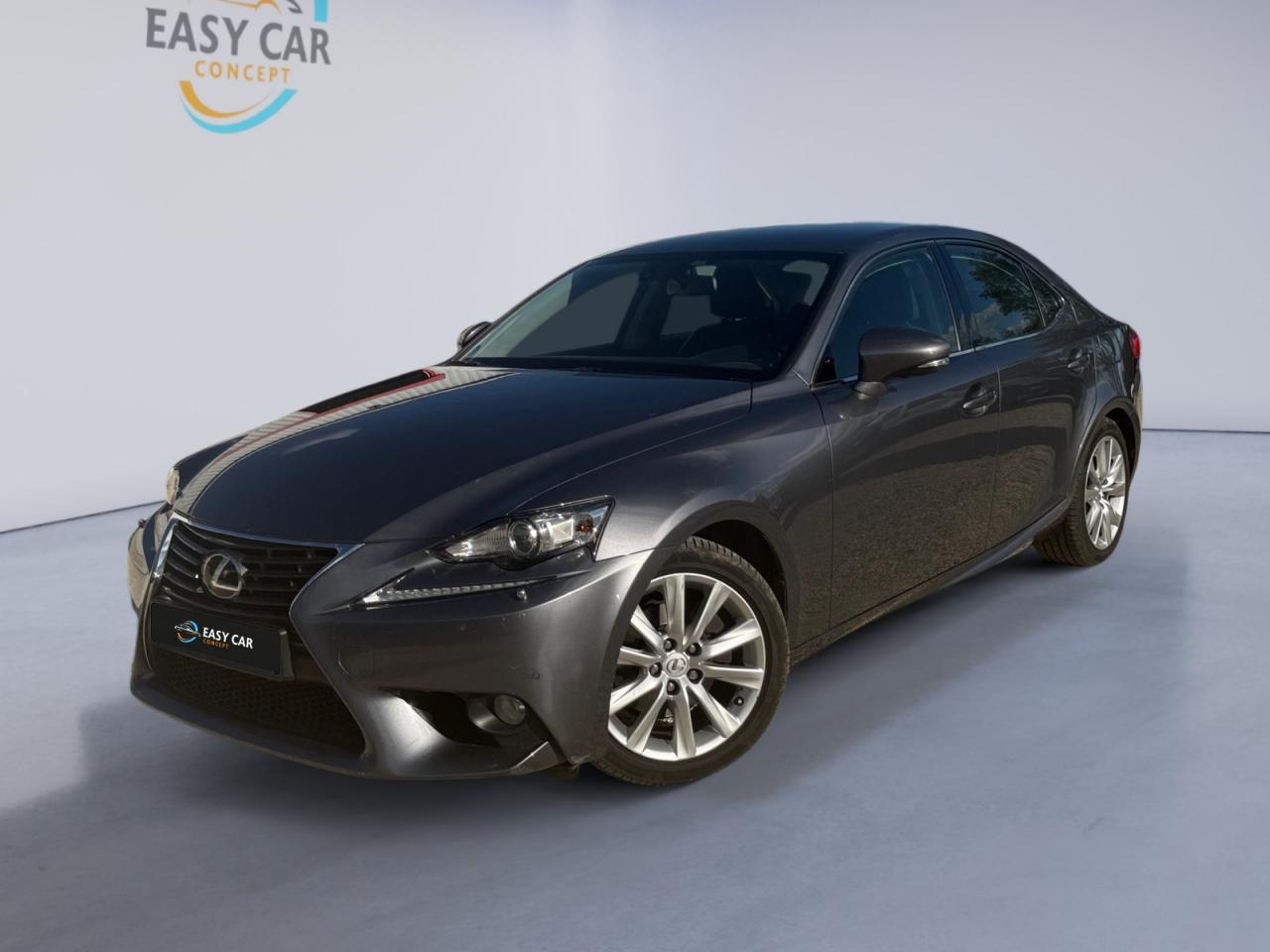LEXUS IS