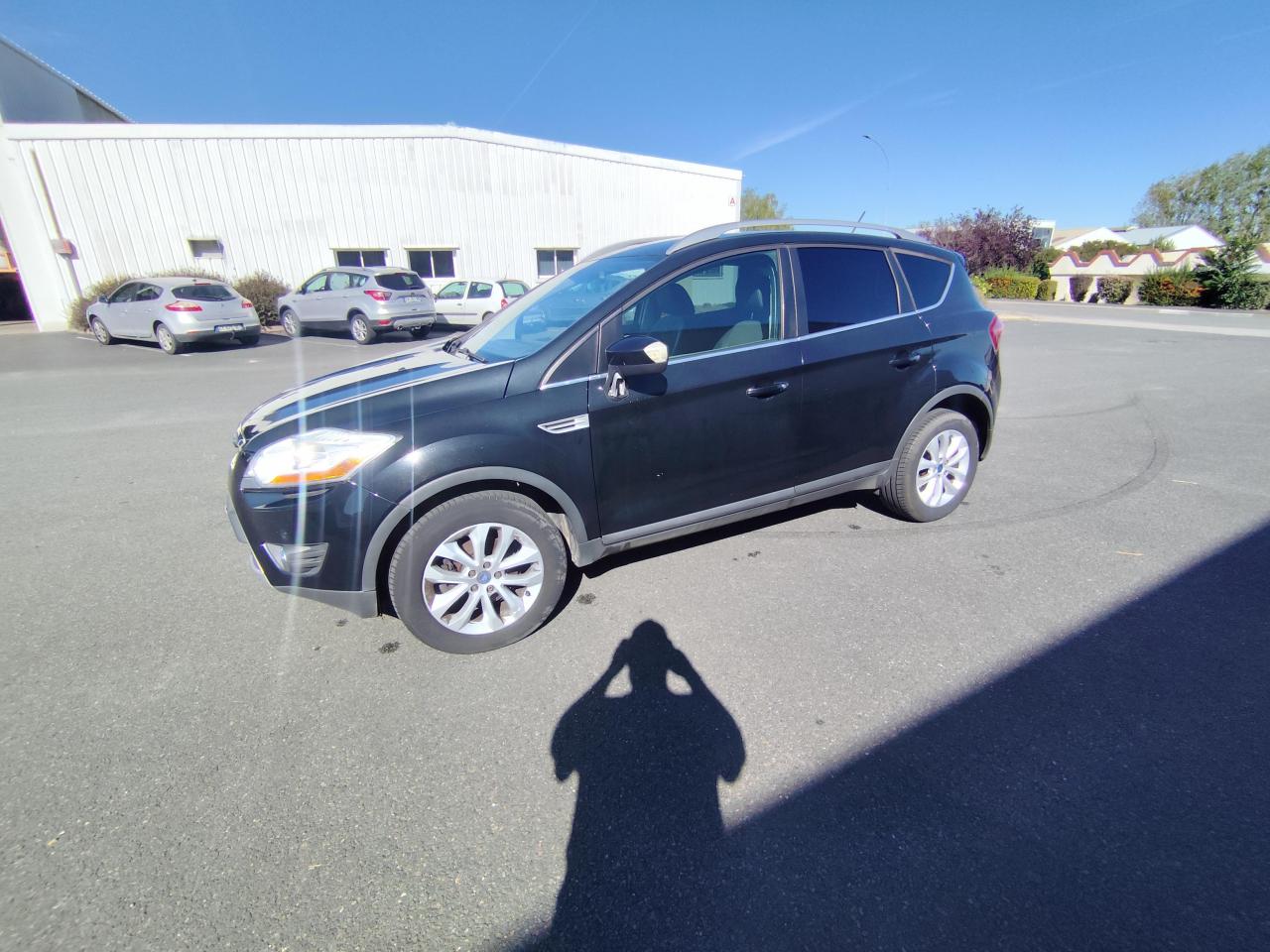 FORD KUGA 2.0 TDCi FAP - 140 - 4x4  Titanium