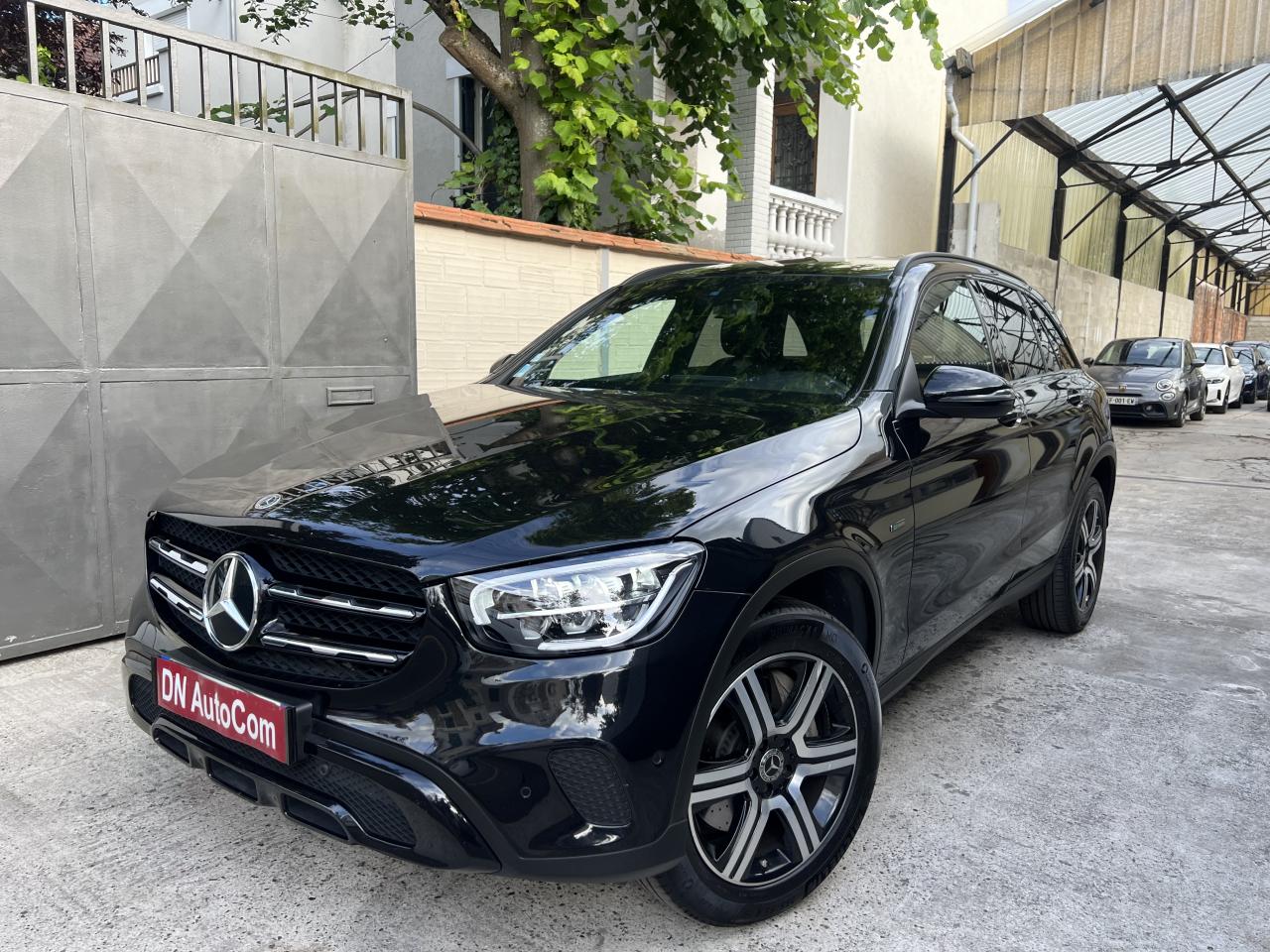 MERCEDES GLC