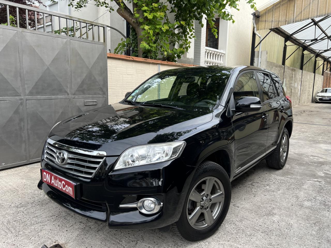 TOYOTA RAV 4
