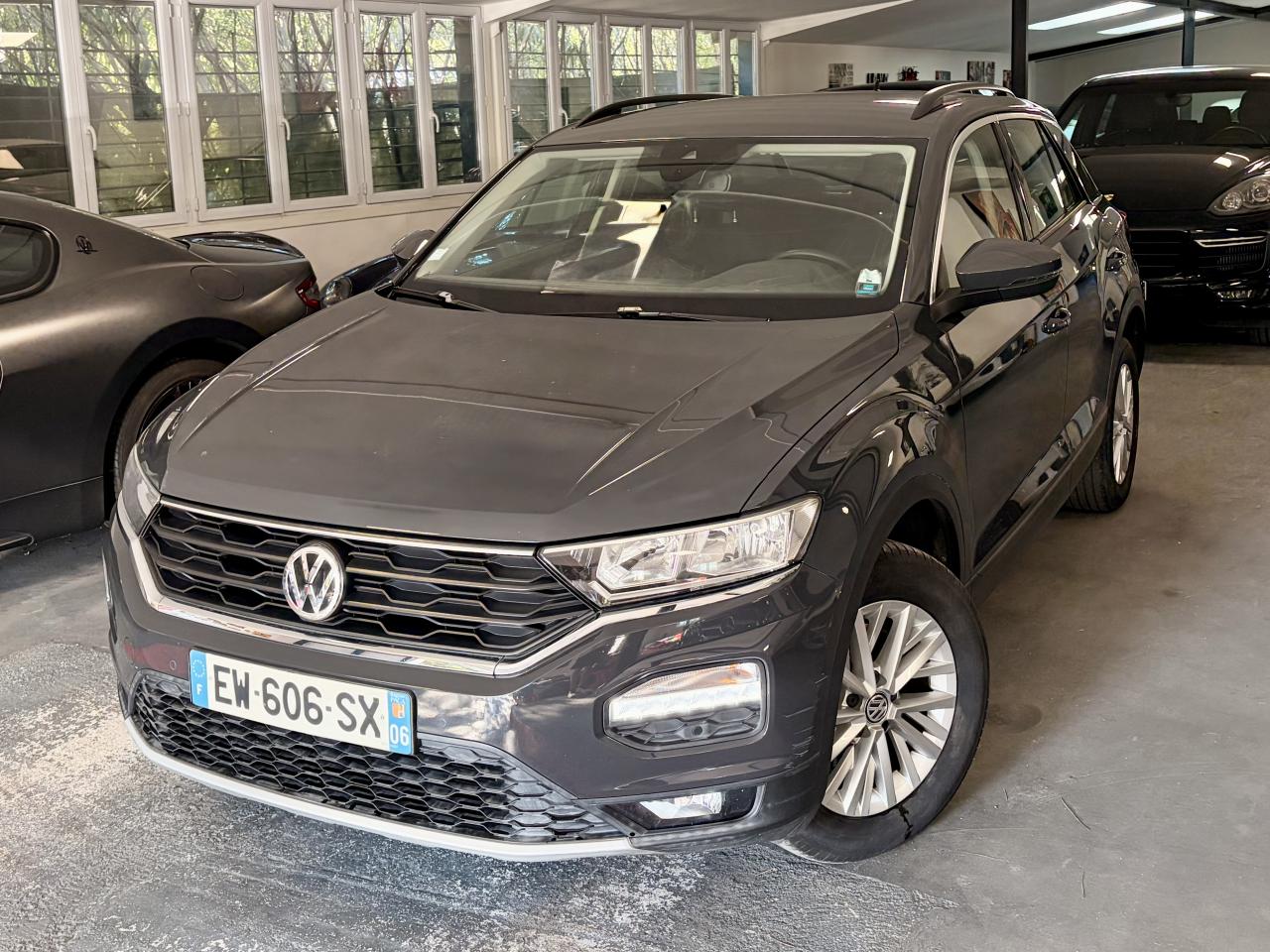 VOLKSWAGEN T-ROC