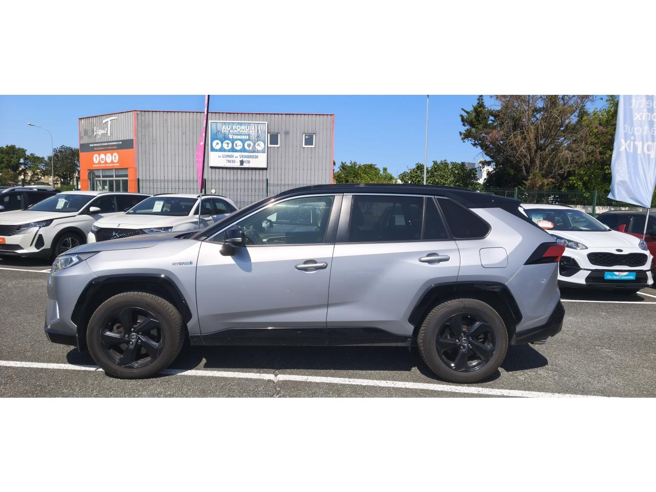 TOYOTA RAV 4