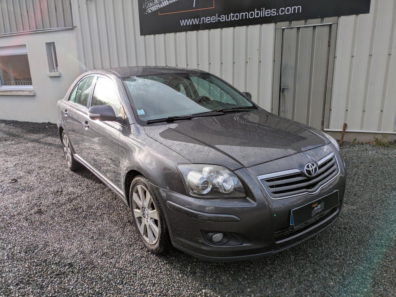 TOYOTA AVENSIS