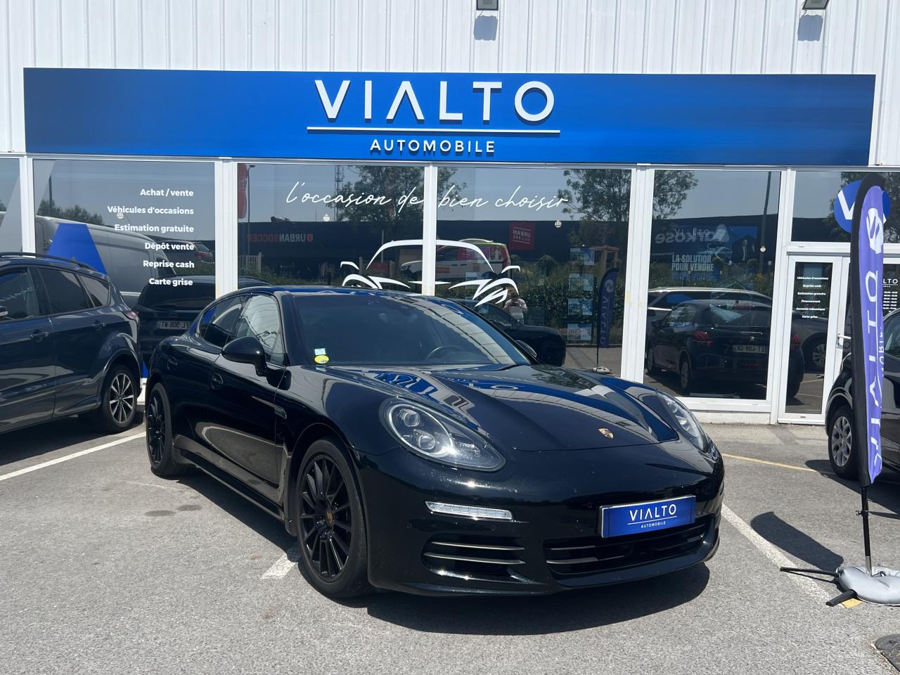 PORSCHE PANAMERA