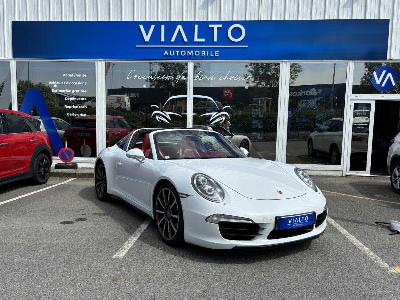 PORSCHE 911