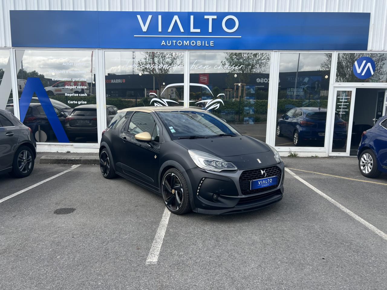 DS DS 3 1.6 THP 208 CV 16V Performance Black Special