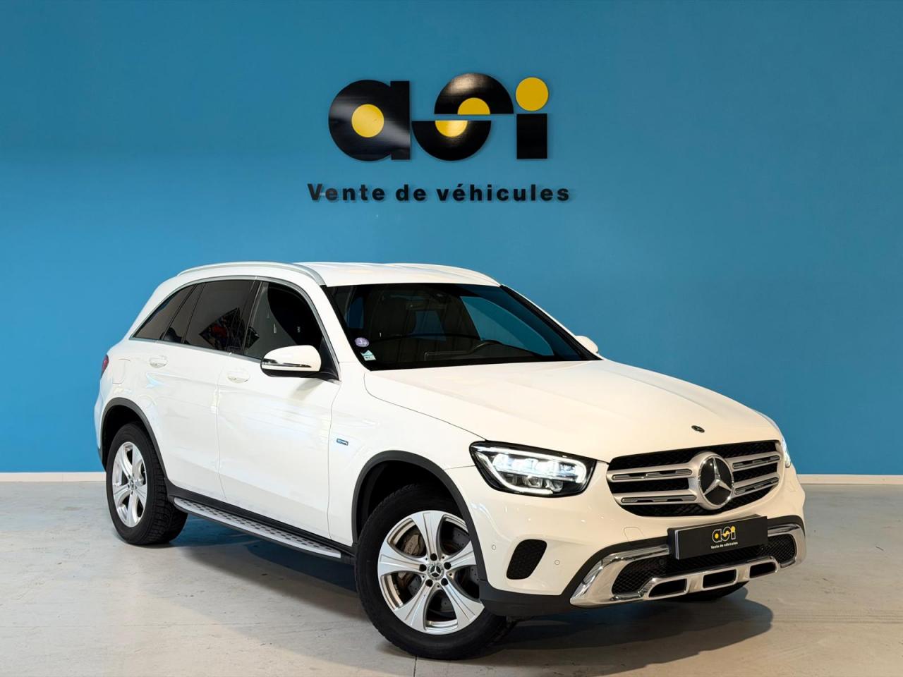 MERCEDES GLC