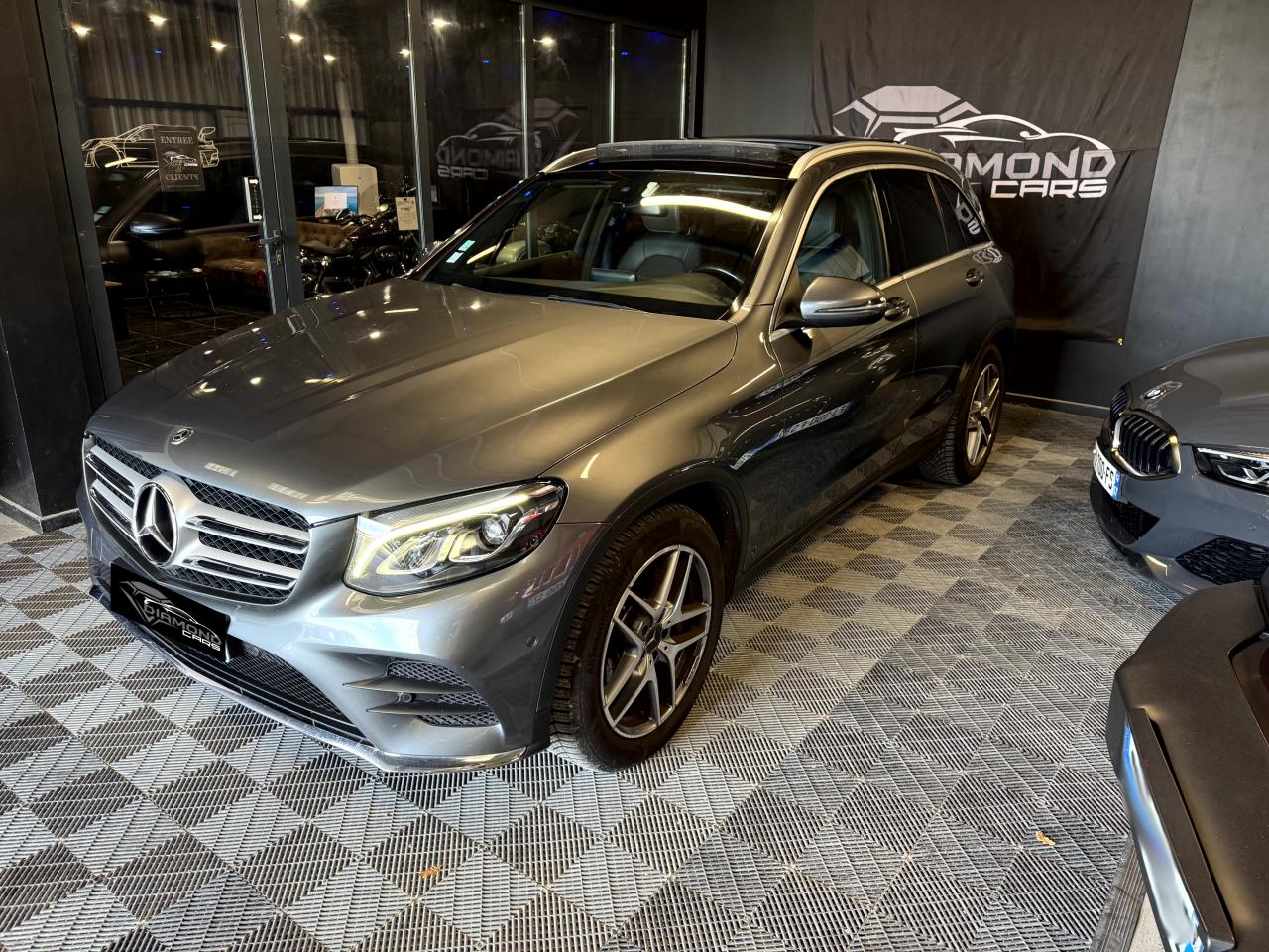 MERCEDES GLC