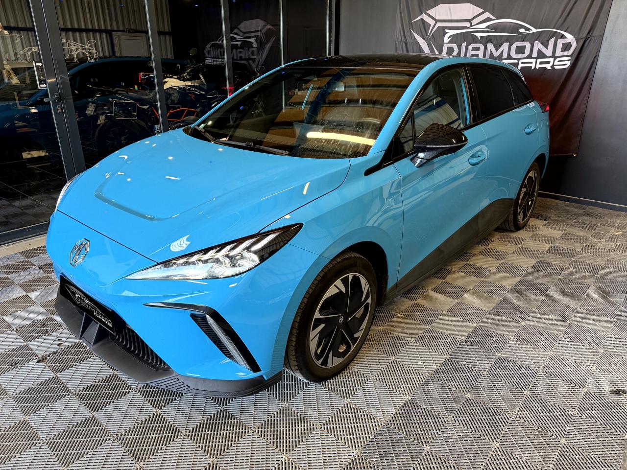 MG MOTOR MG4 204  64KWh LUXURY - SOH 98%