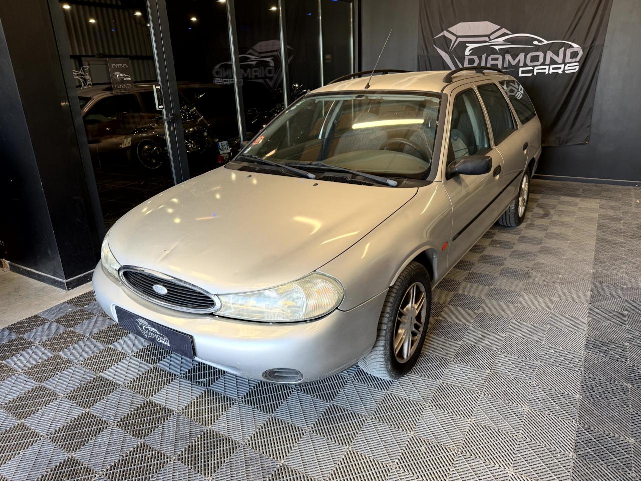 FORD MONDEO